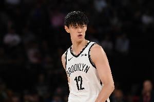 曾凡博：我很幸运能接触到NBA的舞台 无论以后在哪儿都会热爱篮球
