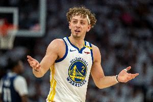 可圈可点！波杰姆斯基10中6拿到16分4板3助1断1帽0失误 正负值+7