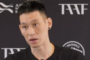 书豪:哈登开始斜眼看我&我打得也憋屈 深聊后关系和合作都更好了